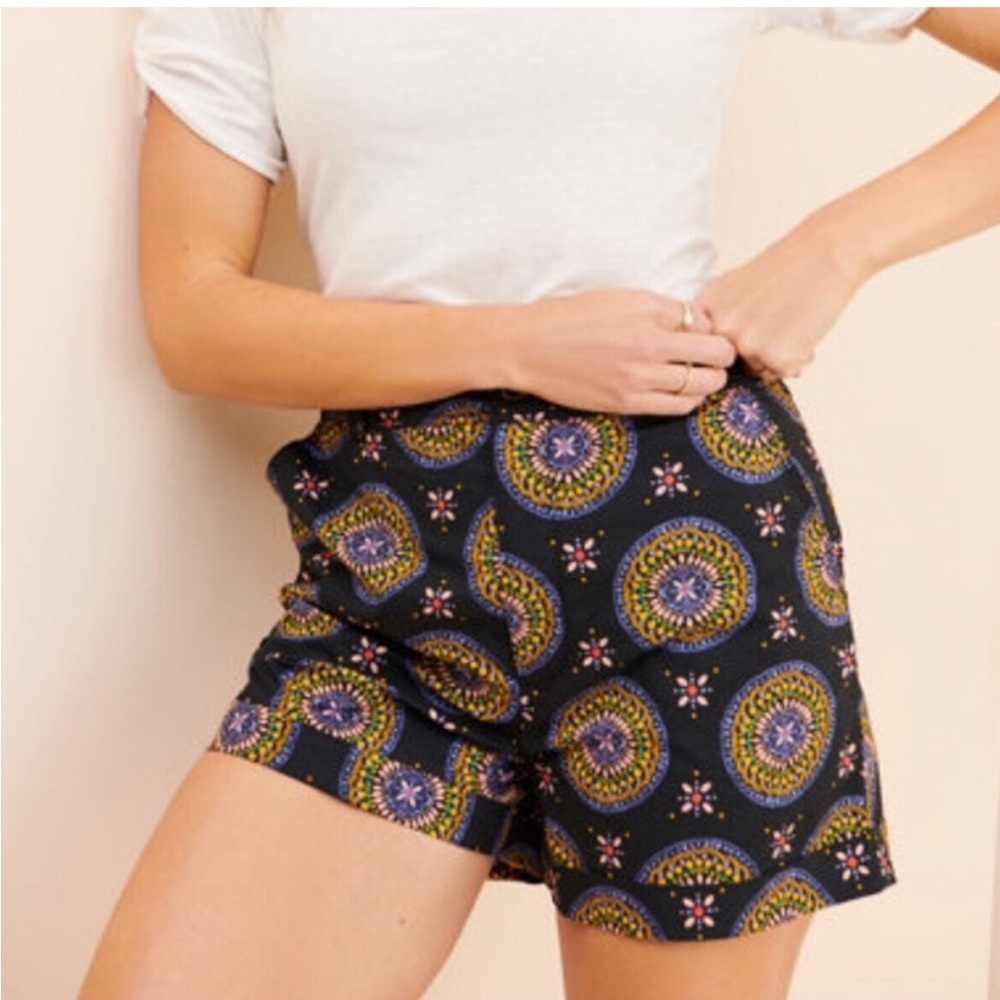 Anthropologie Maeve Abstract City Shorts Size 4